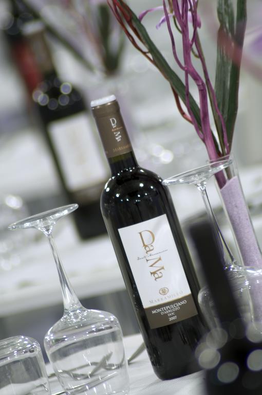 Aurea Hotel Tortoreto Kültér fotó