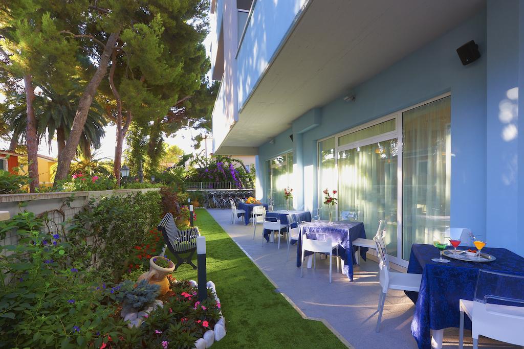 Aurea Hotel Tortoreto Kültér fotó