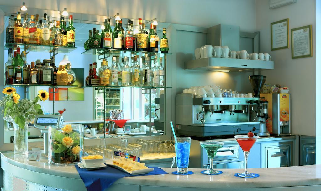 Aurea Hotel Tortoreto Kültér fotó