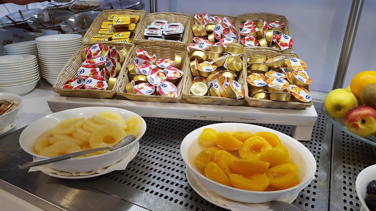 Aurea Hotel Tortoreto Kültér fotó