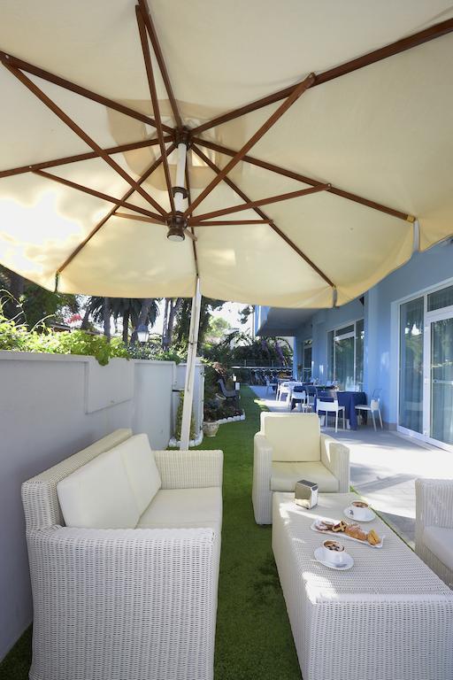 Aurea Hotel Tortoreto Kültér fotó